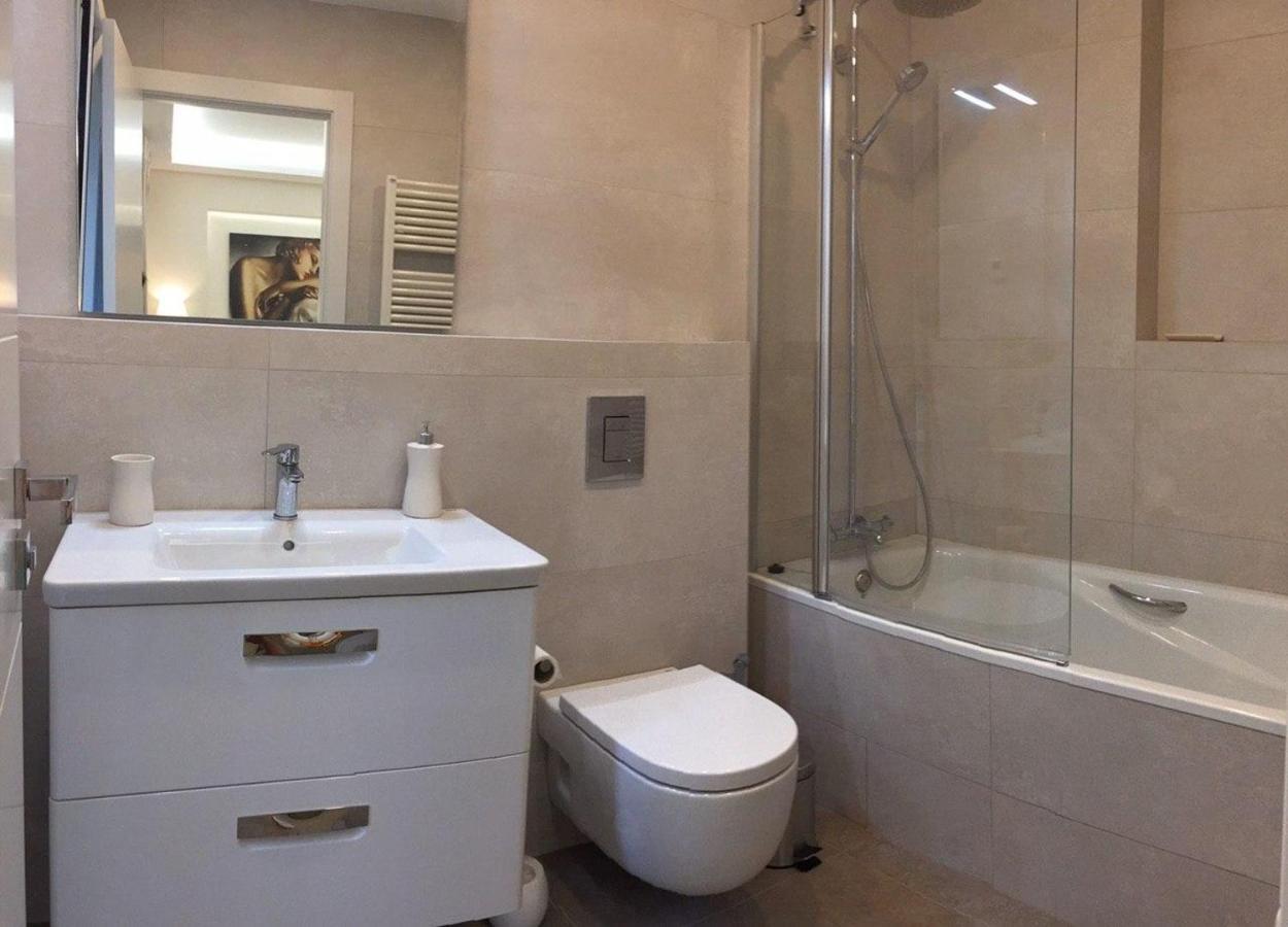 Nuevo Apartamento Moderno Elisa - A 80 Metros De La Playa Para 5 Personas Sant Feliu de Guíxols Dış mekan fotoğraf